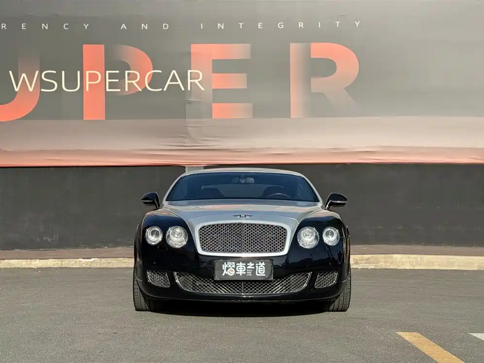 Bentley Continental 2010 — фото 2