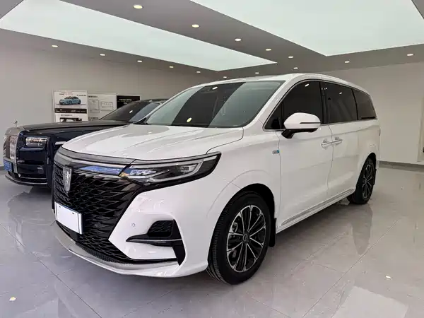 Roewe iMAX8 2021