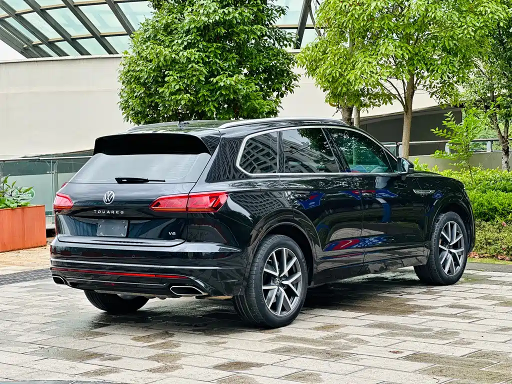Volkswagen Touareg 2021 — фото 13