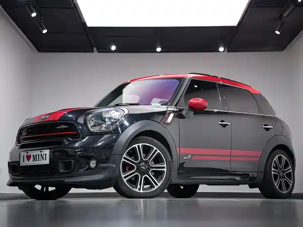 MINI JCW COUNTRYMAN 2016