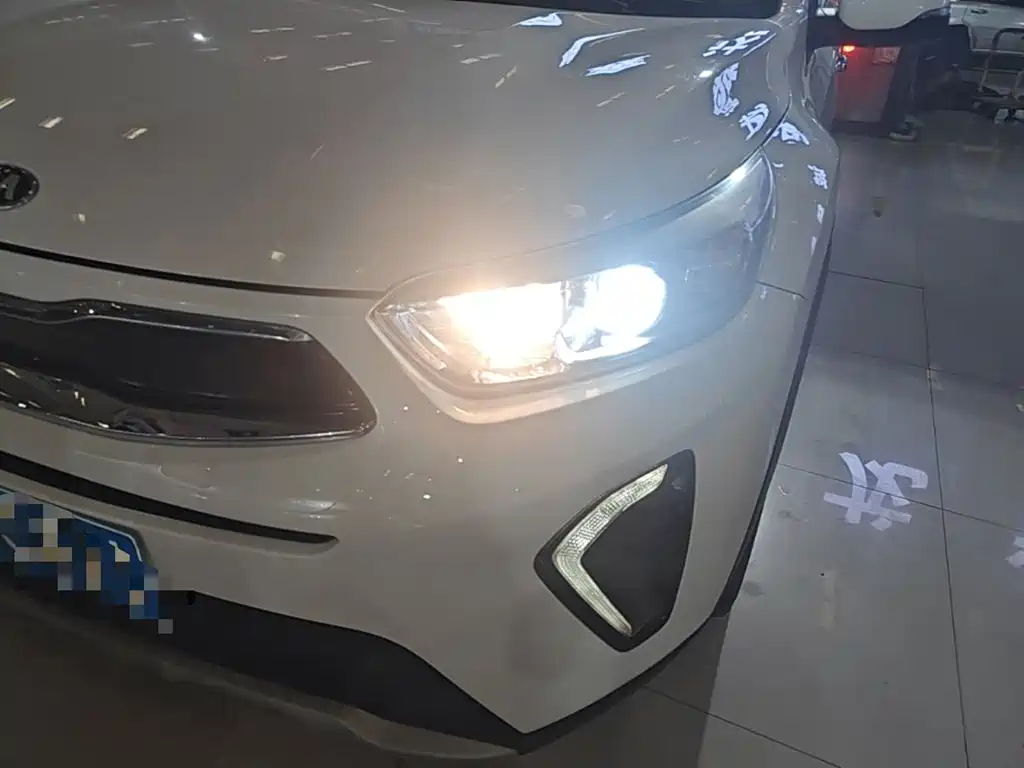 Kia KX1 2019 — фото 24