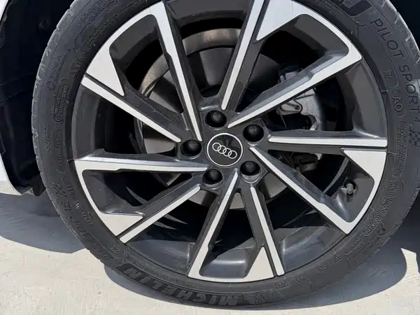 Audi A4L 2023
