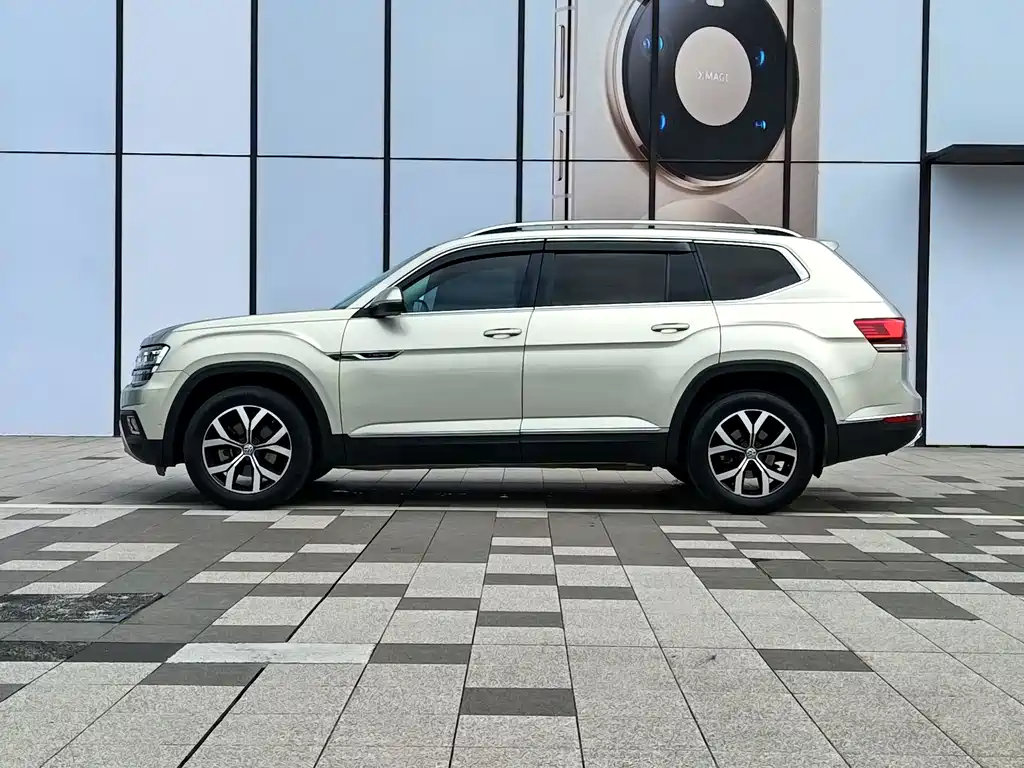 Volkswagen Teramont 2017 — фото 23