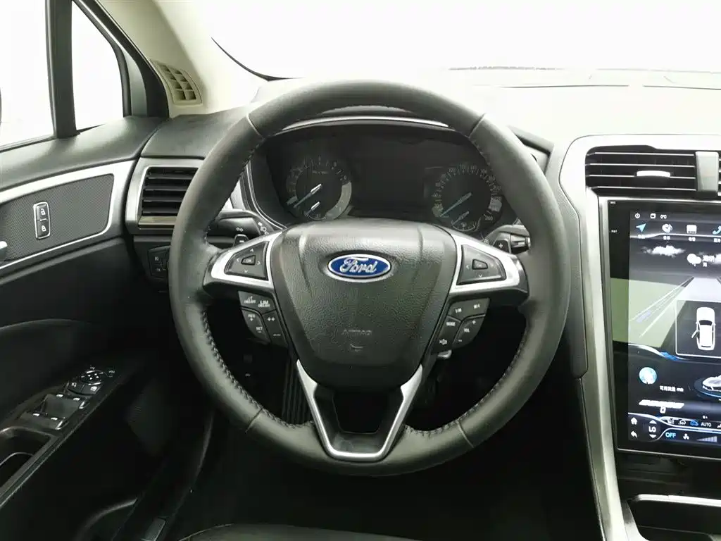 Ford Mondeo 2018 — фото 11