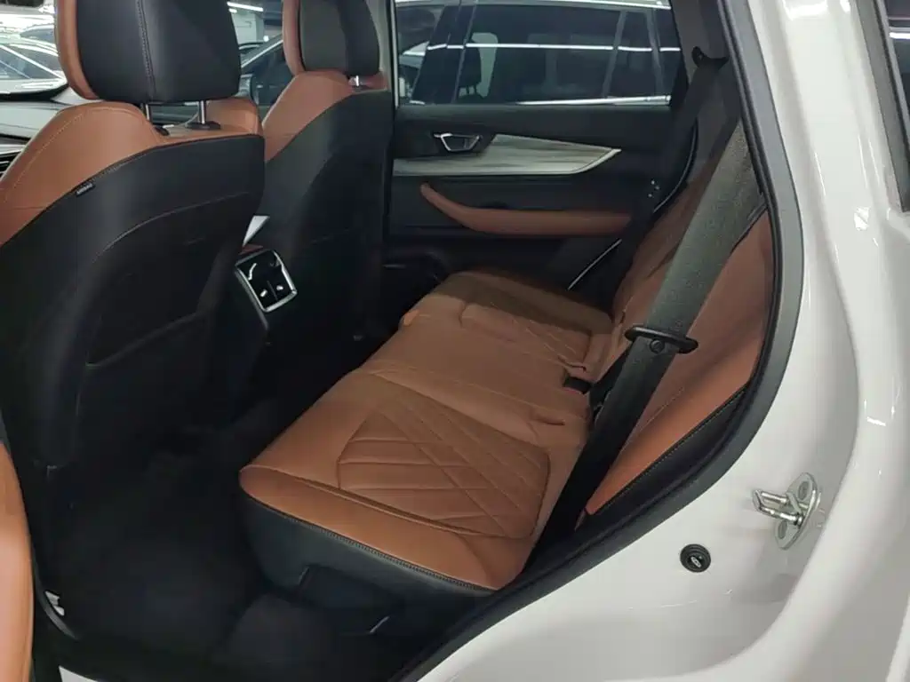 Chery Tiggo 8 PLUS 2022 — фото 11