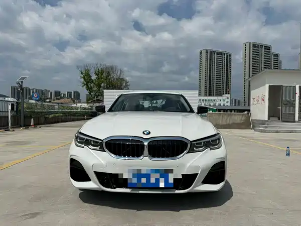 BMW 3 Series 2021