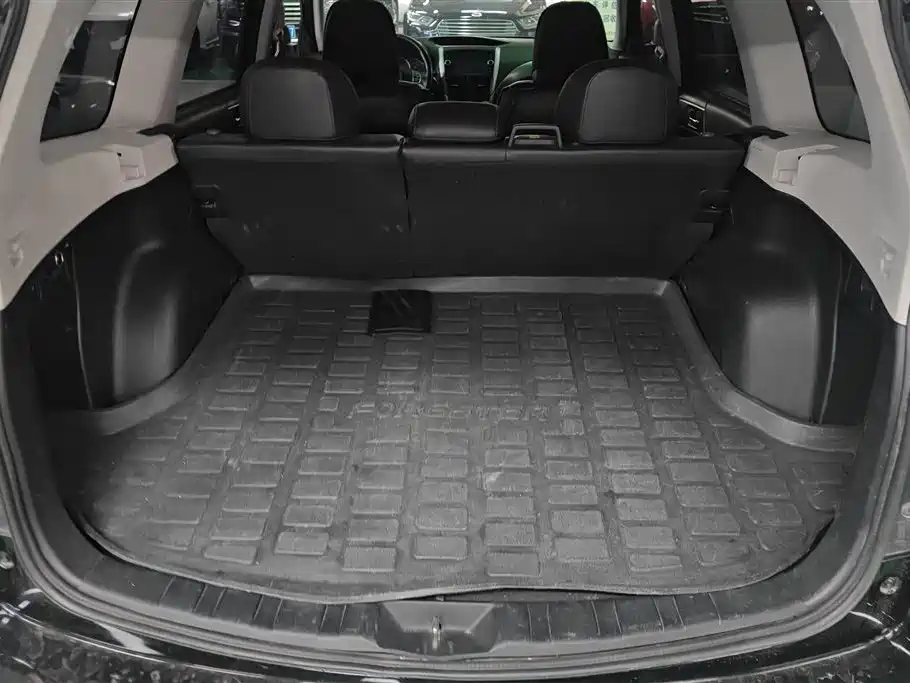 Subaru Forester 2011