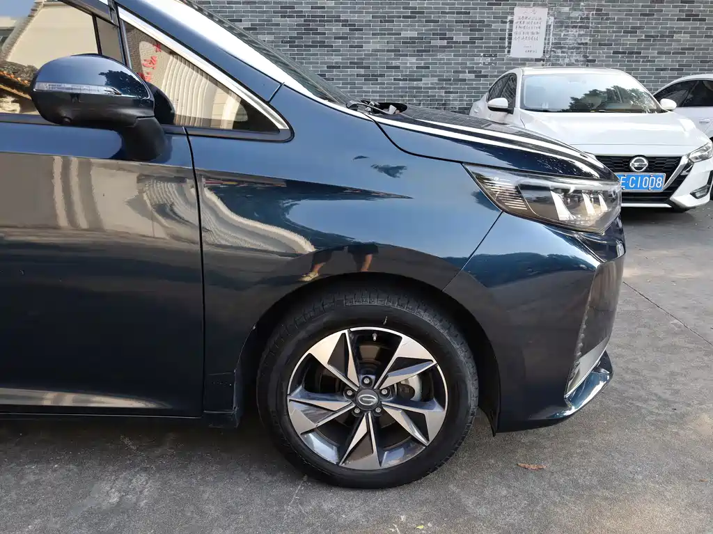 GAC Trumpchi M6 2021 — фото 21