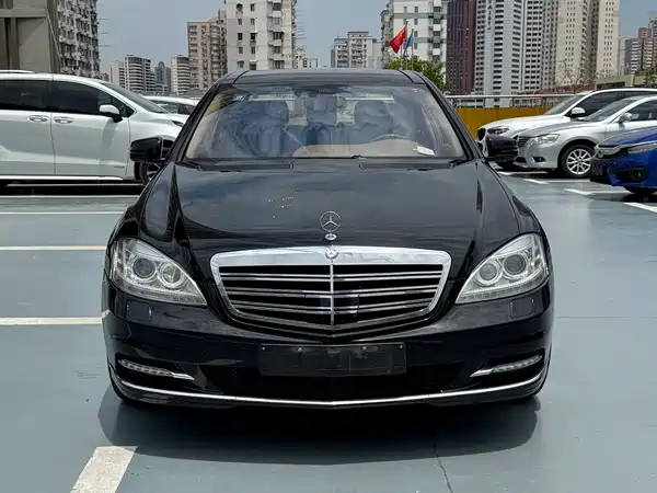 Mercedes-Benz S-Class 2008