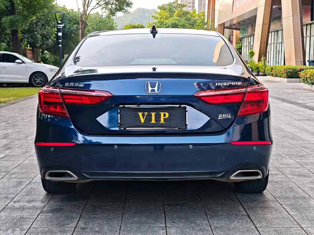 Honda Inspire 2022 — фото 16