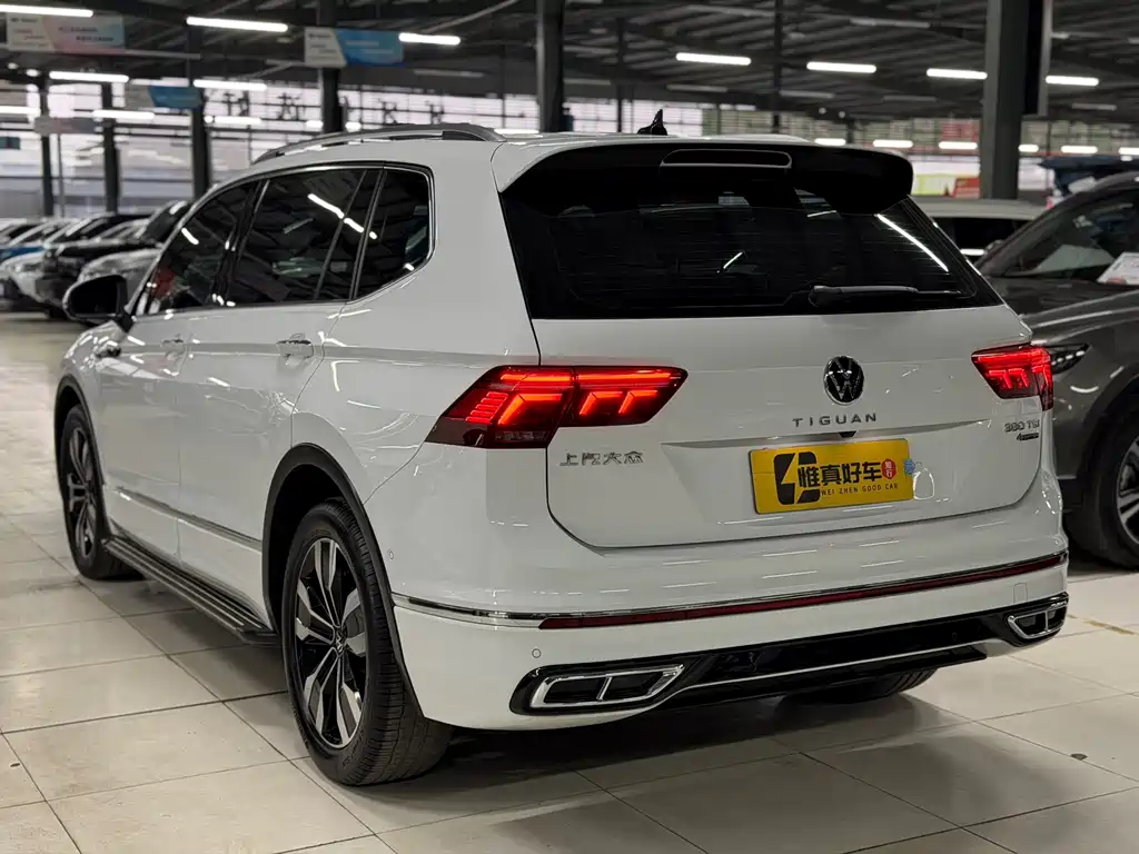 Volkswagen Tiguan L 2023 — фото 19