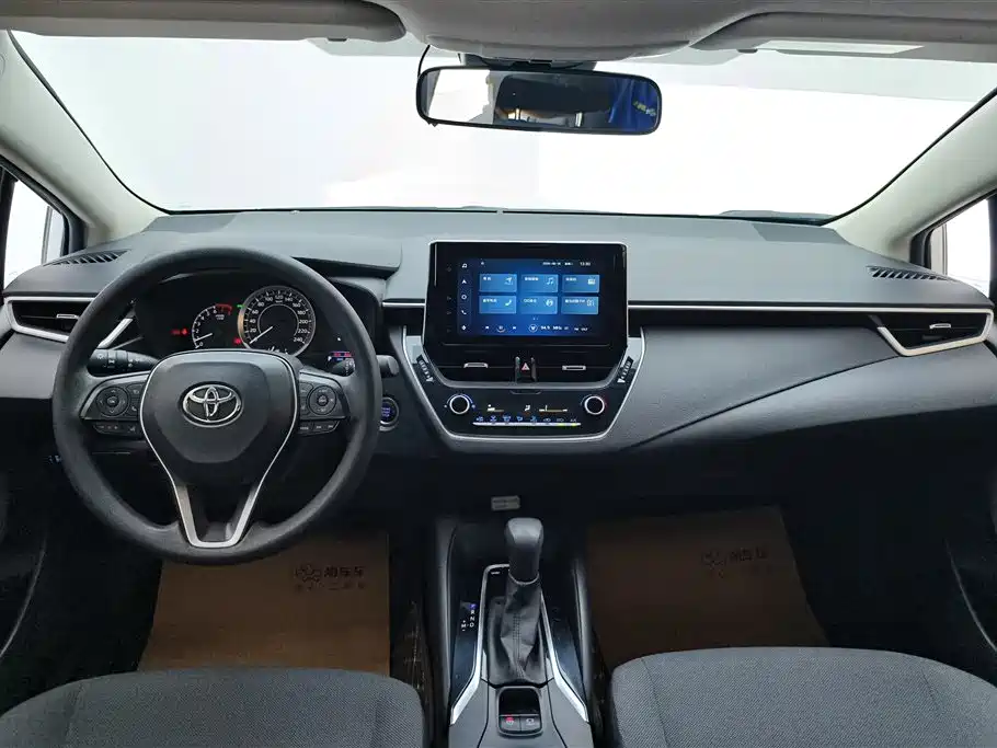 Toyota Corolla 2021 — фото 12