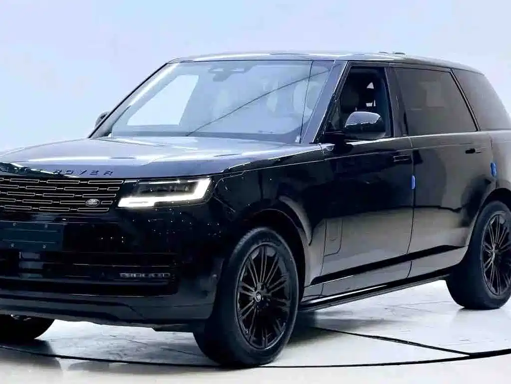 Land Rover Range Rover 2023 — фото 1