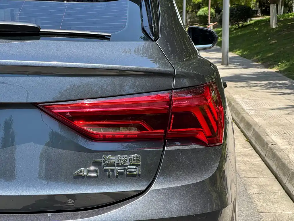 Audi Q3 Sportback 2021 — фото 12