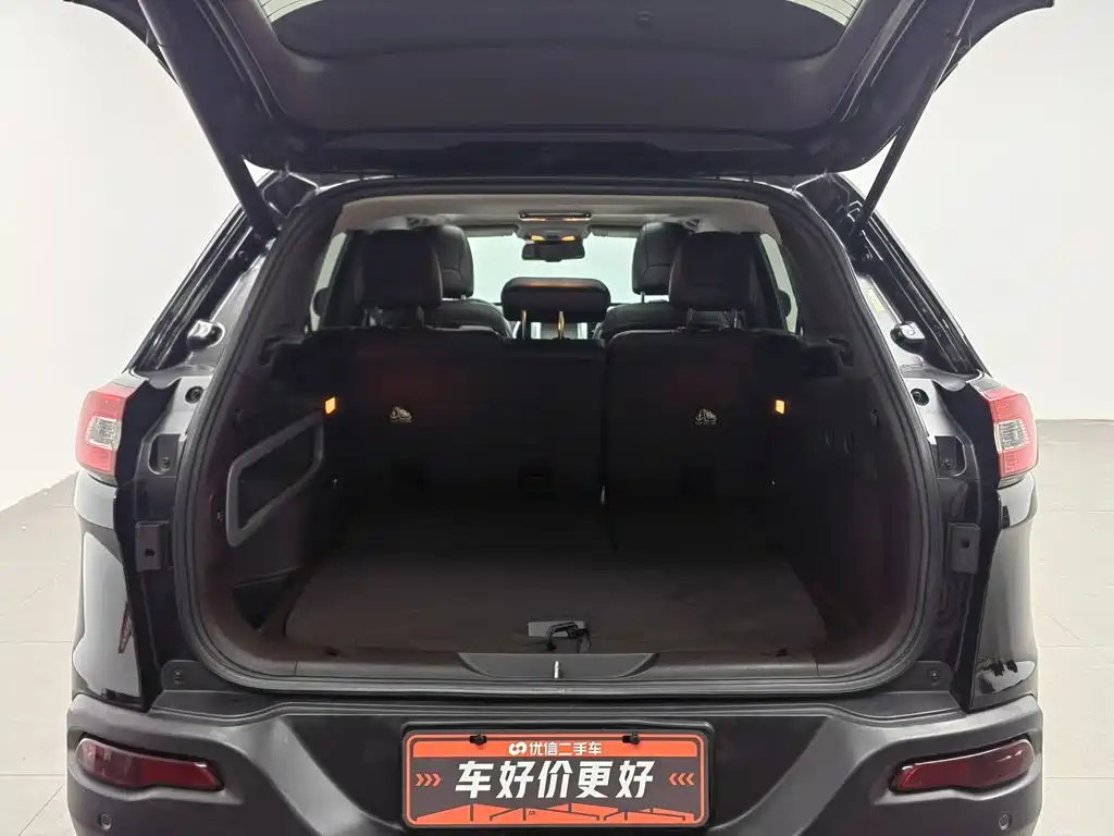 Jeep Cherokee 2014 — фото 16