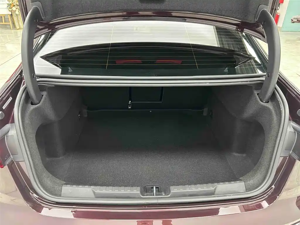 Audi A3 2023 — фото 16