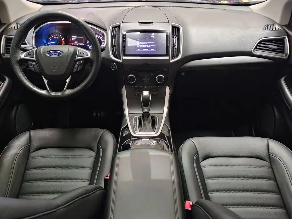 Ford Edge 2020 — фото 14