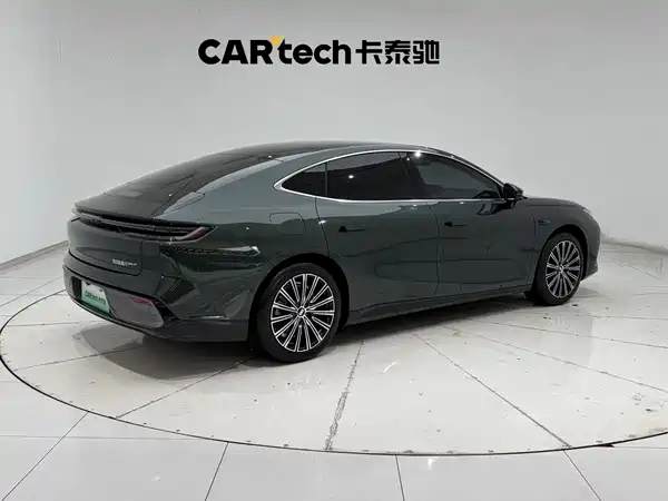 Geely Galaxy Starshine 8 2025
