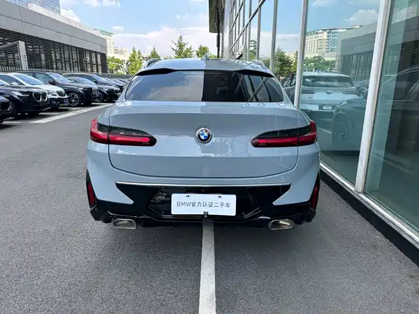 BMW X4 2023