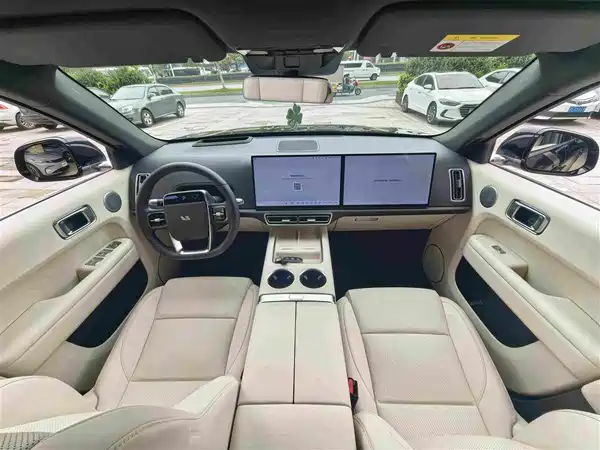 Li Auto L6 2024