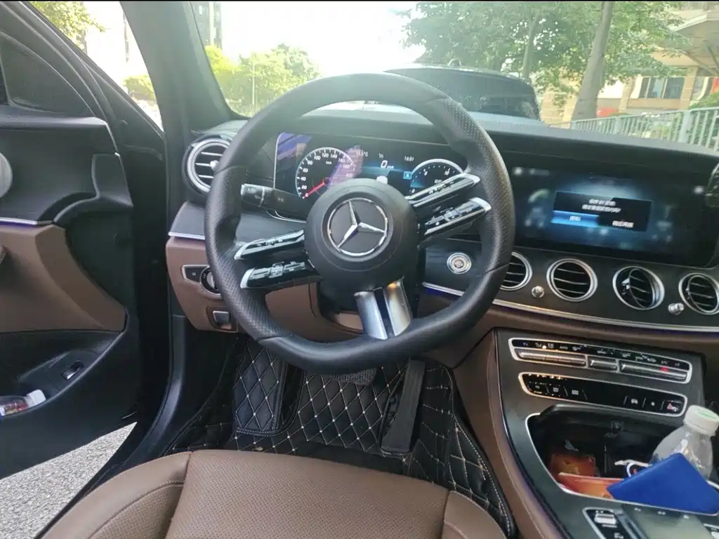 Mercedes-Benz E-Class 2021 — фото 10