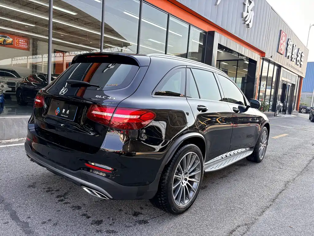 Mercedes-Benz GLC AMG 2019 — фото 4