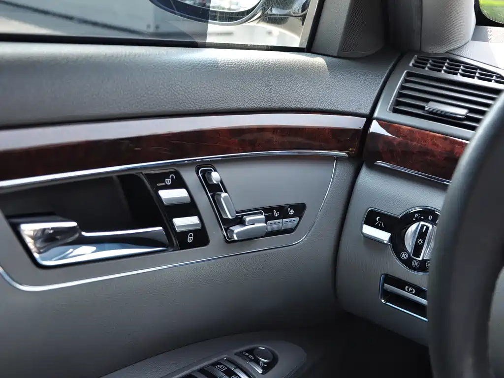 Mercedes-Benz S-Class 2007 — фото 11