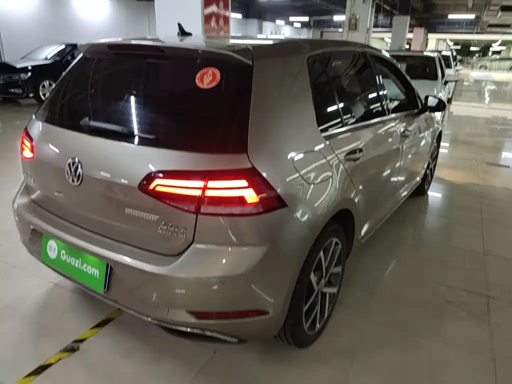Volkswagen Golf 2020