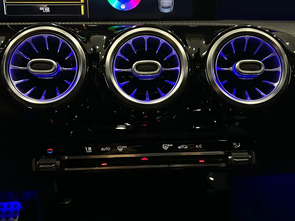 Mercedes-Benz CLA 2021 — фото 18