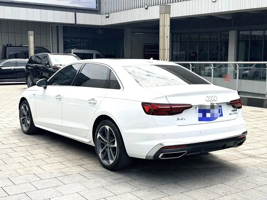 Audi A4L 2020 — фото 15