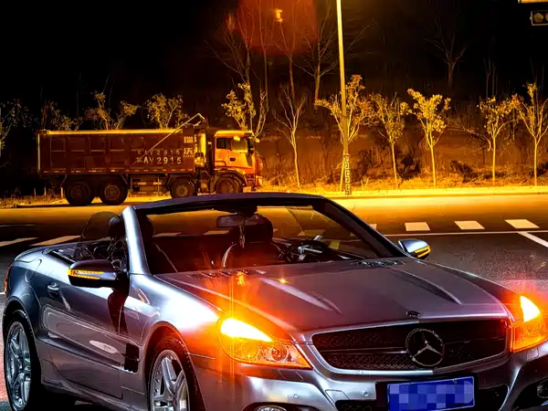 Mercedes-Benz SL-Class 2010
