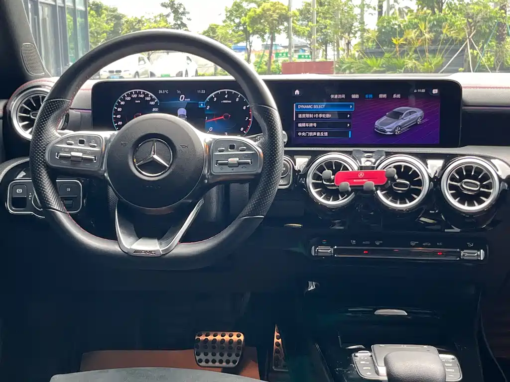 Mercedes-Benz CLA 2022 — фото 11