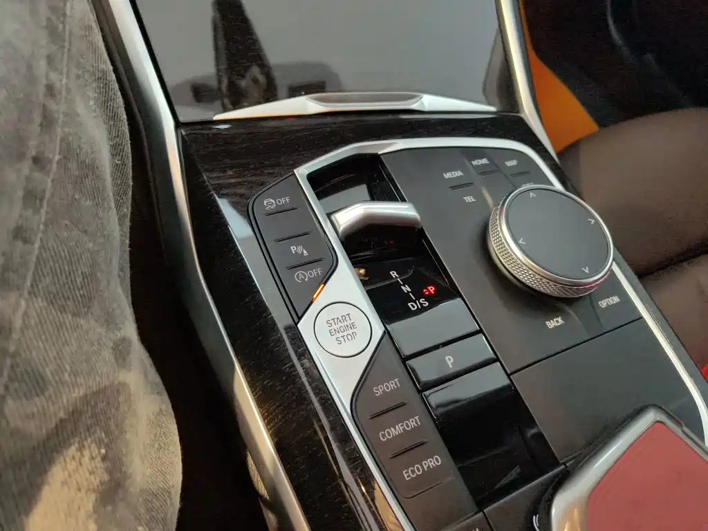 BMW 3 Series 2023 — фото 10