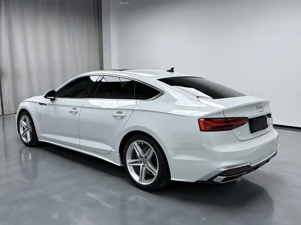 Audi A5 2021 — фото 9
