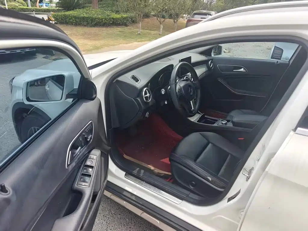 Mercedes-Benz GLA 2016