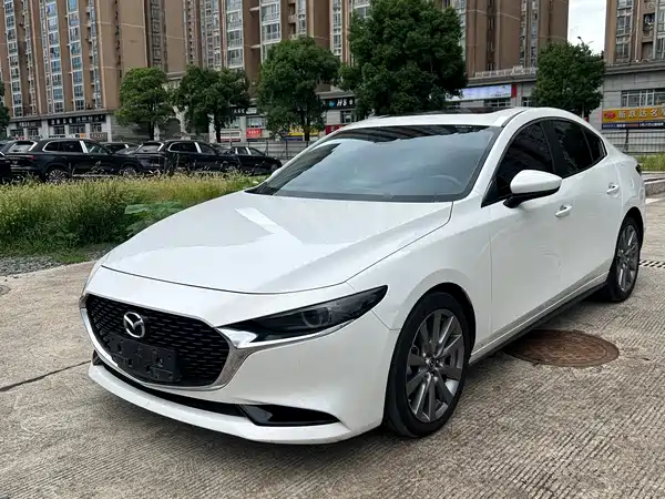 Mazda 3 Axela 2021