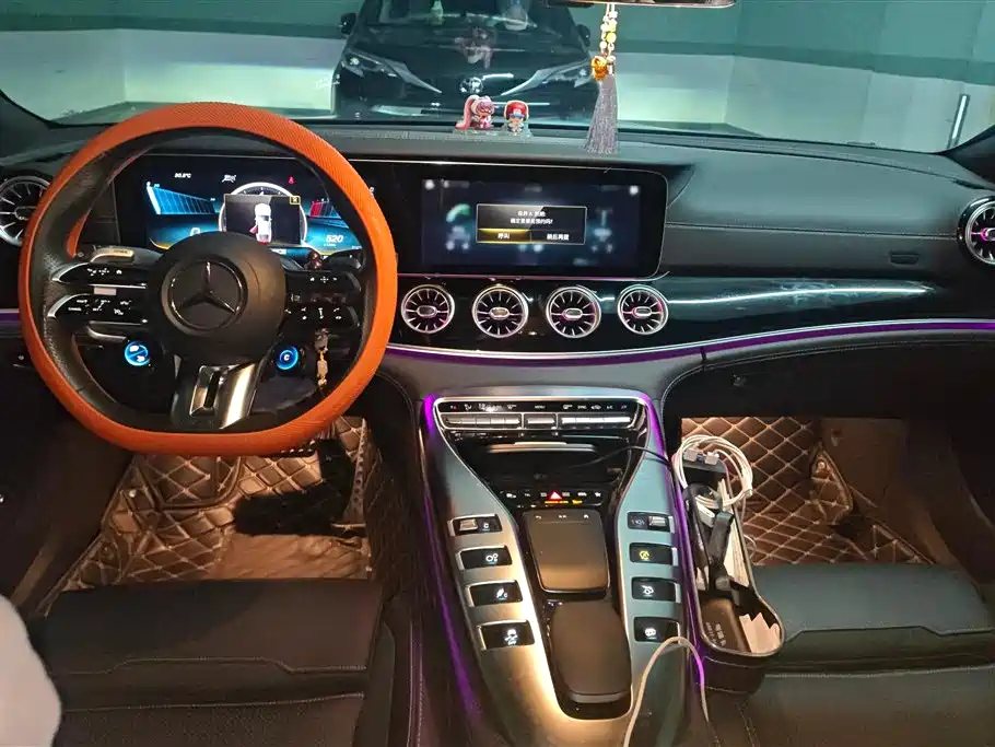 Mercedes-Benz AMG GT 2024 — фото 12