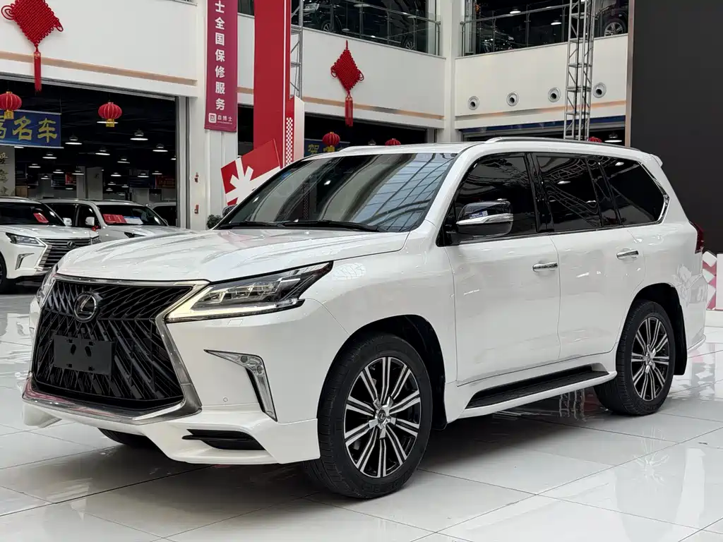 Lexus LX 2020