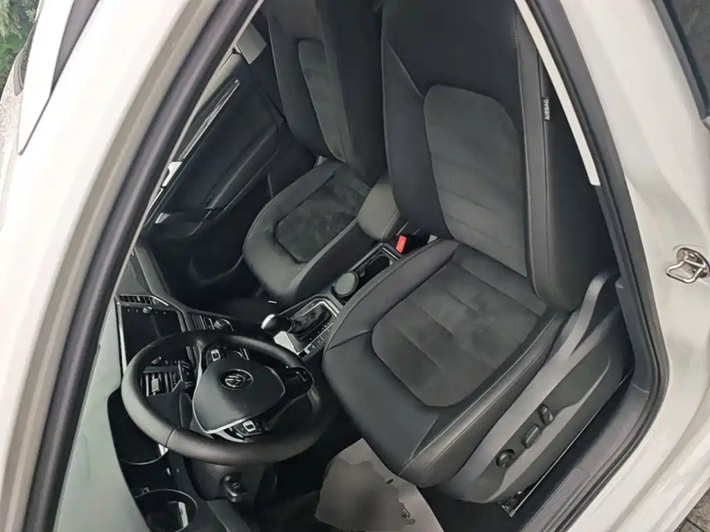 Volkswagen Golf Sportsvan 2017 — фото 15