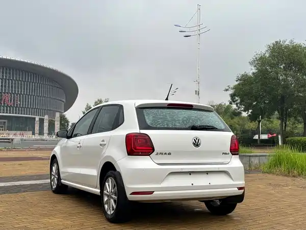 Volkswagen Polo 2016