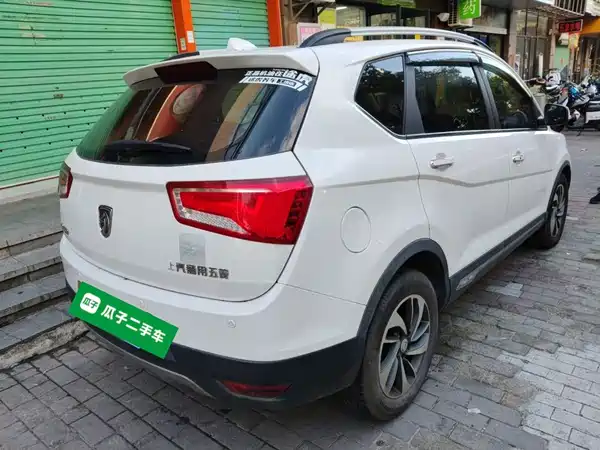 Baojun 560 2015