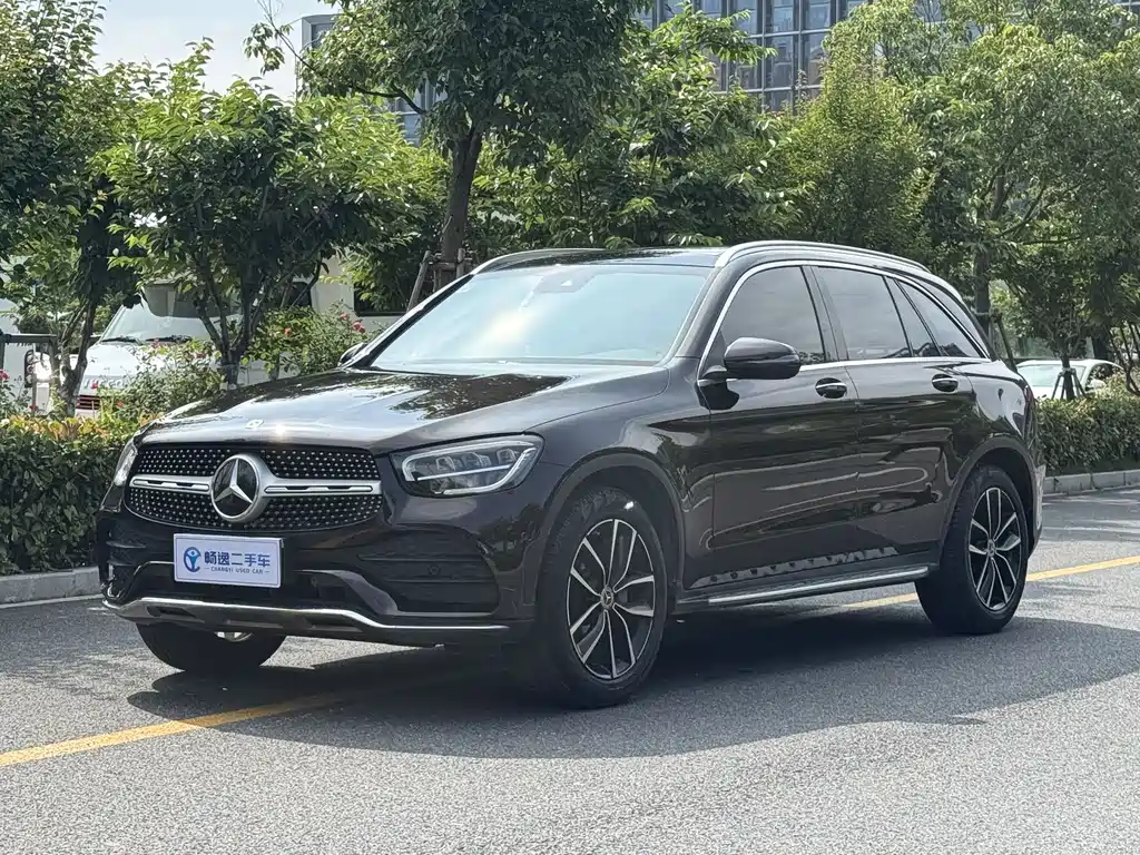 Mercedes-Benz GLC 2021 — фото 1