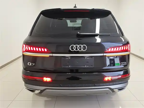 Audi Q7 2023