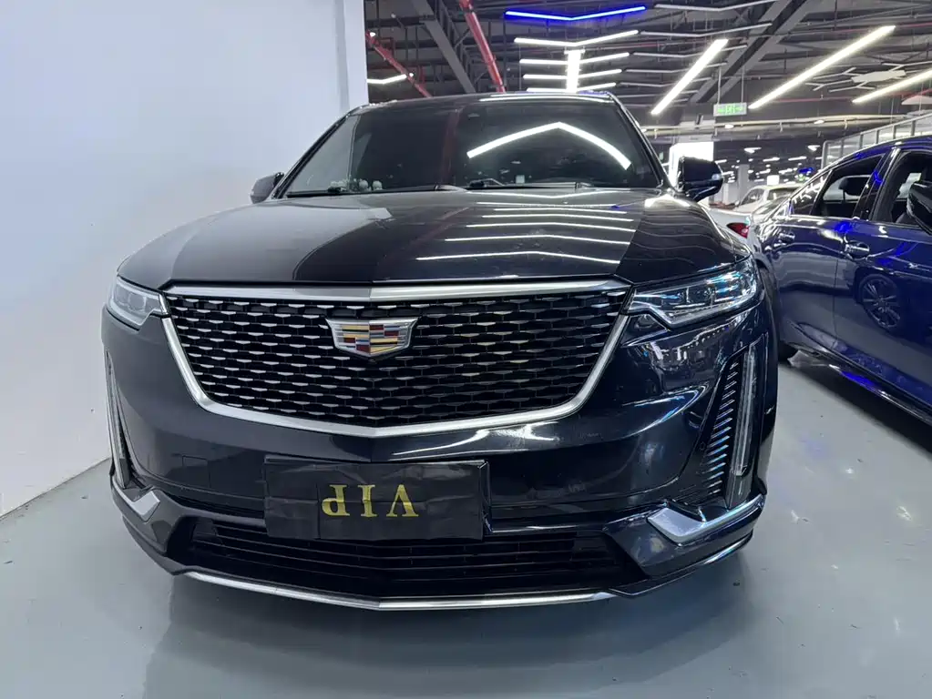Cadillac XT6 2021 — фото 2