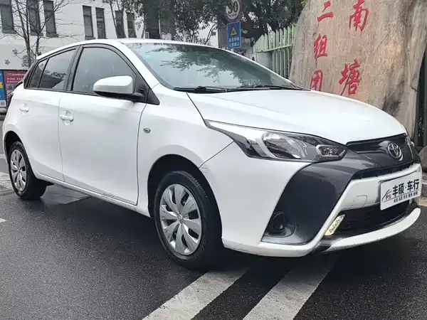Toyota Yaris L 2016