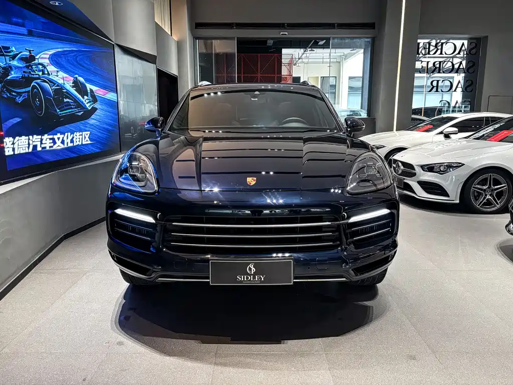 Porsche Cayenne 2018 — фото 2