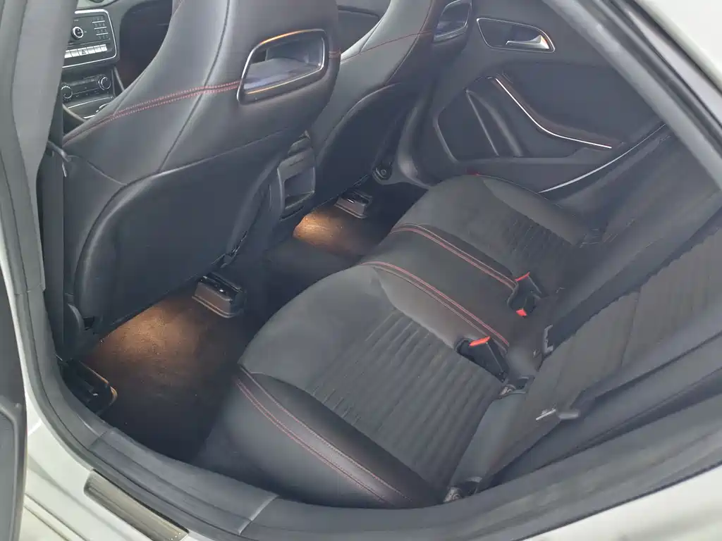 Mercedes-Benz CLA 2018 — фото 7