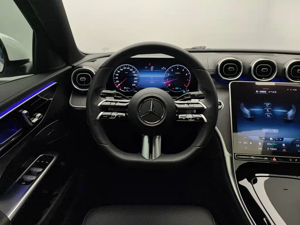Mercedes-Benz C-Class 2022 — фото 12