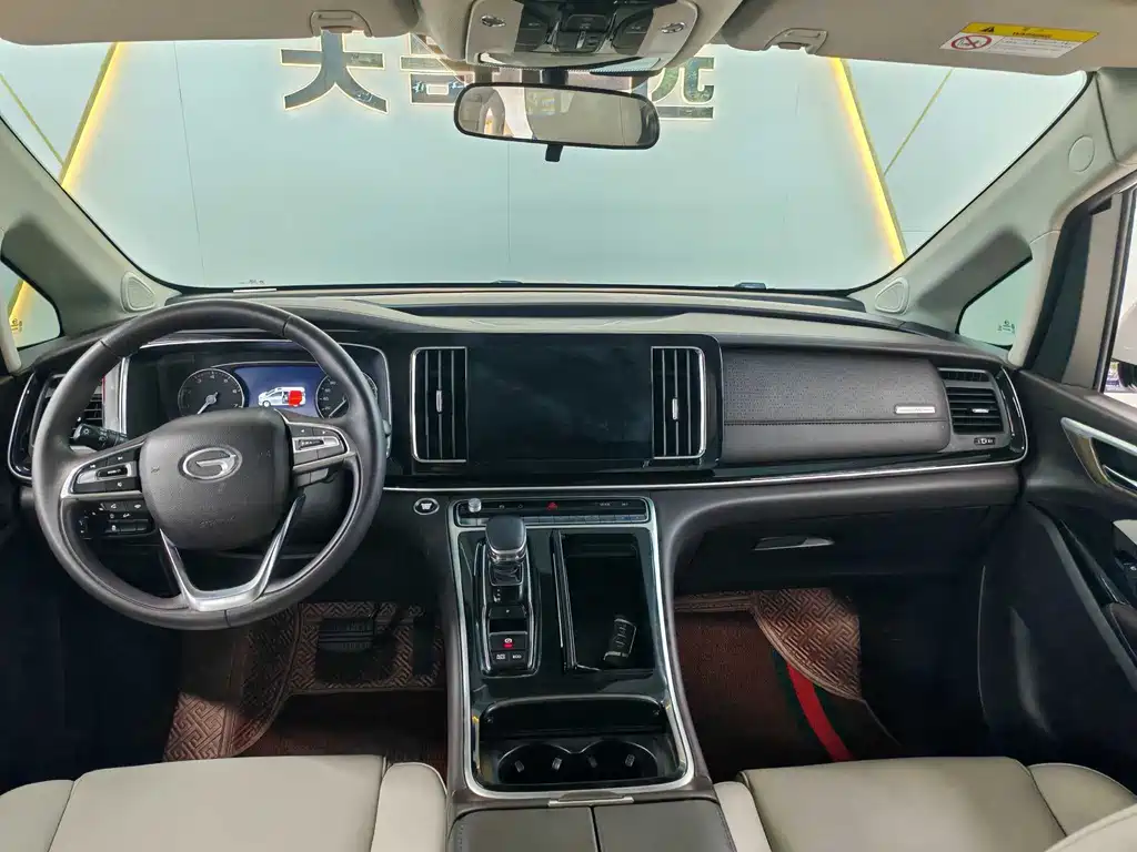 GAC Trumpchi M8 2021 — фото 5