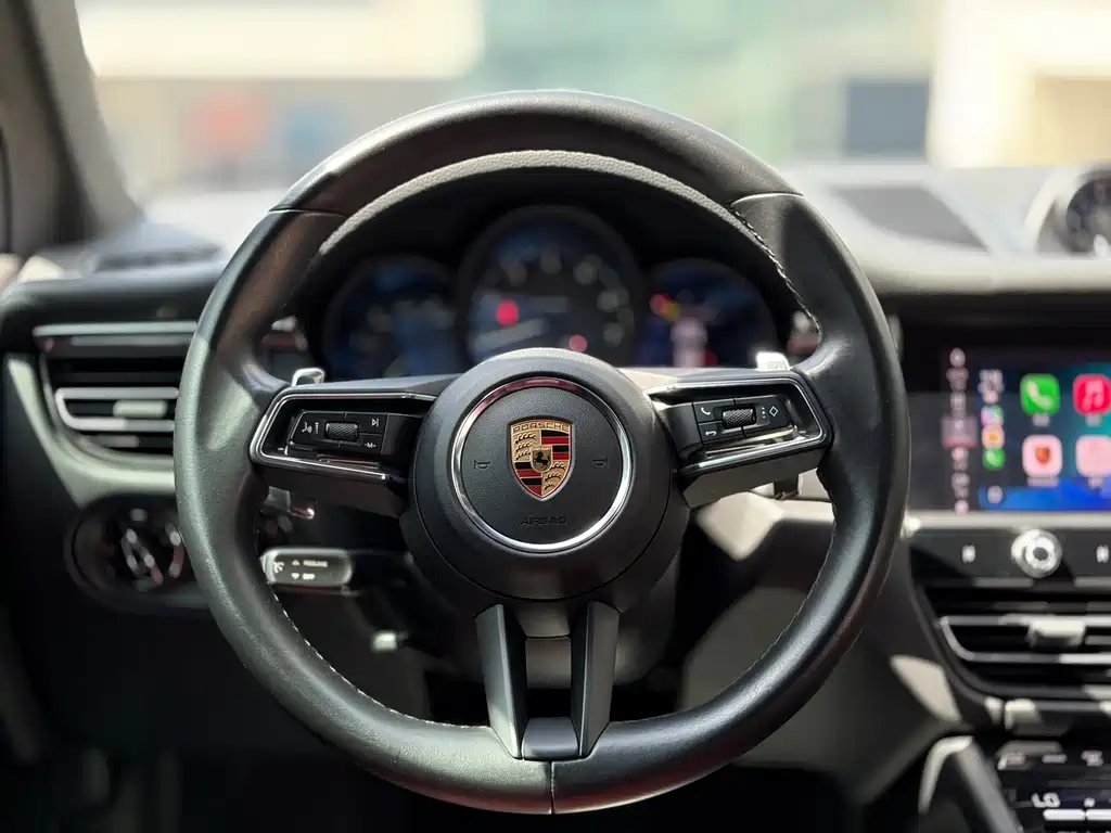 Porsche Macan 2022 — фото 12